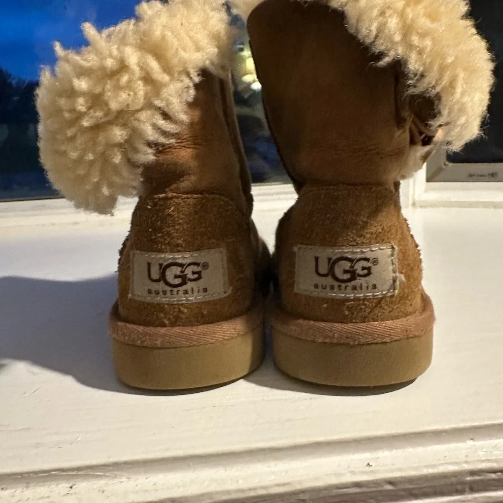 UGG Tan Sheepskin Baby Booties